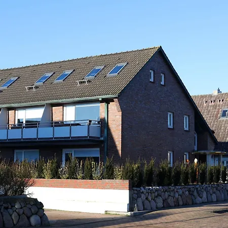 In Mit Garten Und Terrasse *
